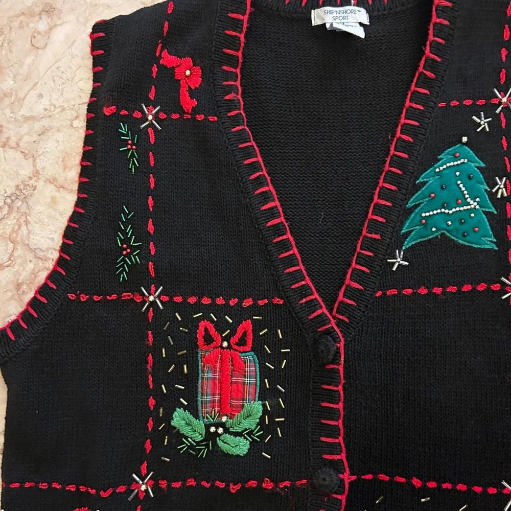 Ship'n Shore Medium Christmas Vest Ugly Sweater Party Black